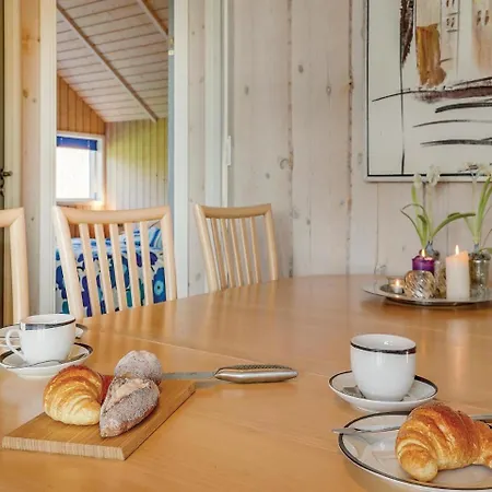 Vakantiehuis Three-bedroom In Sydals Skovbyballe