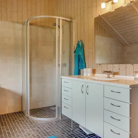 Vakantiehuis Three-bedroom In Sydals *